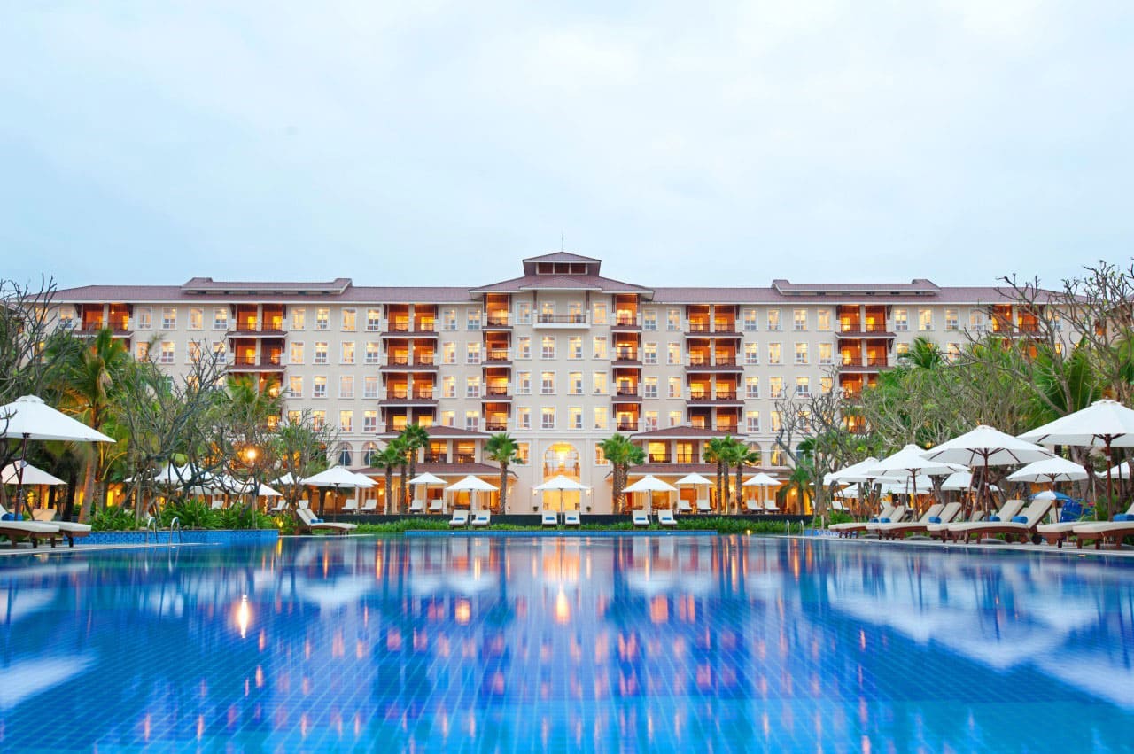 Danang Marriott Resort & Spa có 200 phòng và suite và 39 biệt thự rộng rãi.